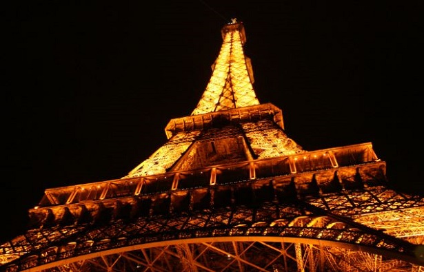 Tour Eiffel illuminata