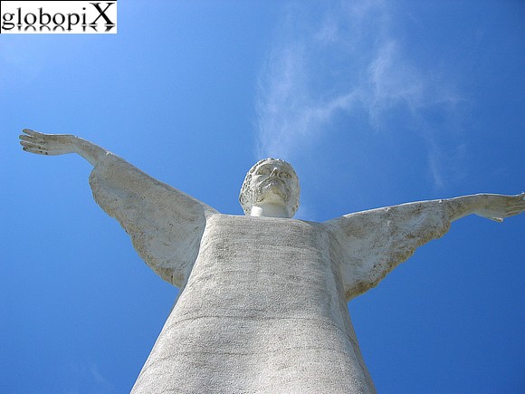 Statua del Redentore a Maratea