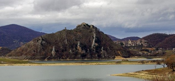 Castel di Tora: cosa vedere 