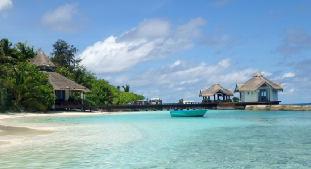 Come visitare le Maldive e divertirsi