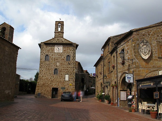 Sovana e il parco del Tufo