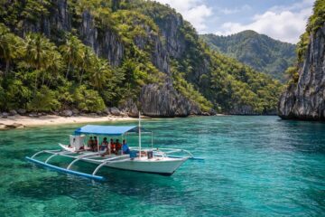 Barca per escursione nella natura vicino a Sabang e Puerto Princesa a Palawan