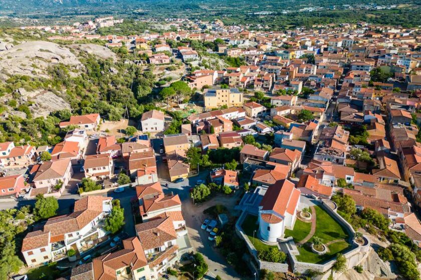 Panorama di Arzachena e territorio della Gallura