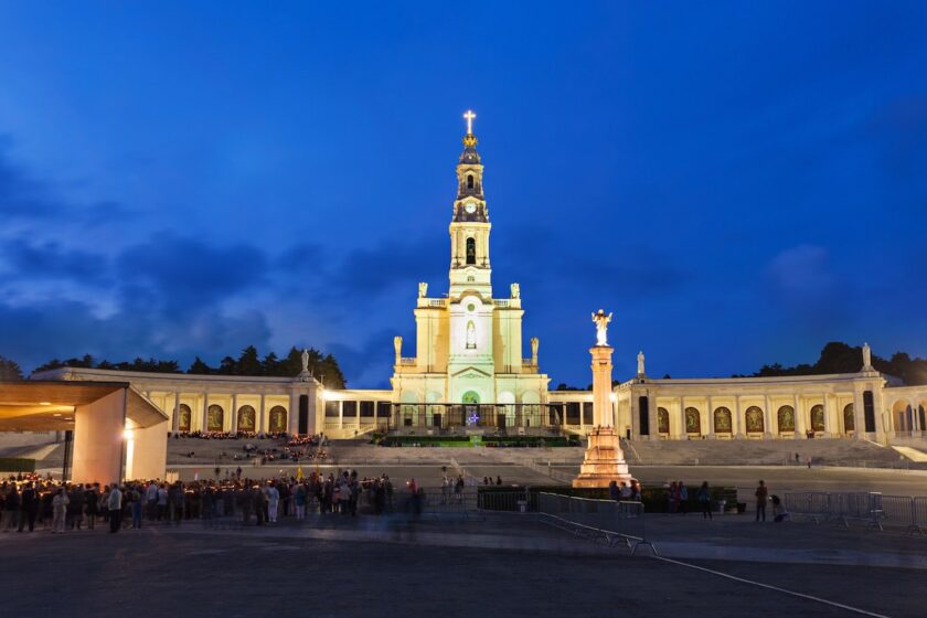 Santuario della Madonna di Fatima nella Cova da Iria