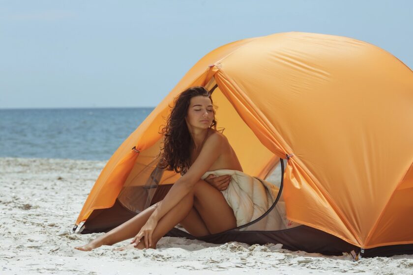 Campeggio naturista tra gli alberi ideale per vacanze FKK