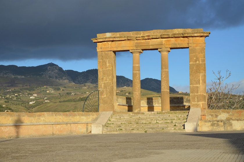 Vicolo del quartiere saraceno nel centro storico di Sambuca di Sicilia